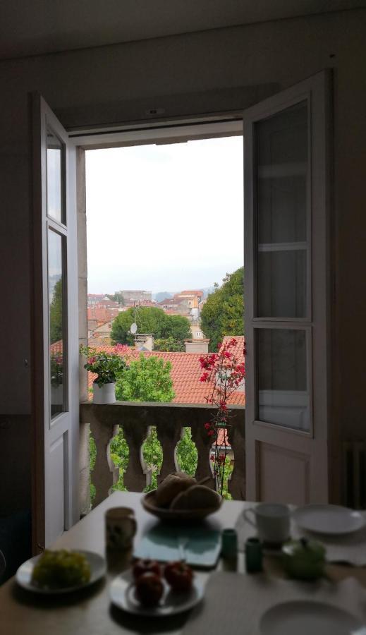 Excelentes Vistas En La Plaza De La Verdura Pontevedra Eksteriør billede