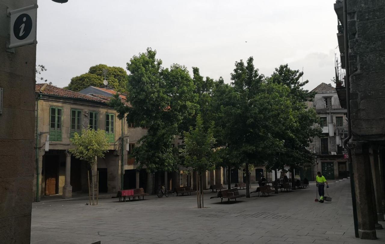 Excelentes Vistas En La Plaza De La Verdura Pontevedra Eksteriør billede